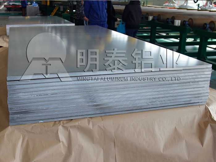 機(jī)箱機(jī)柜用5052鋁板多少錢一噸，明泰優(yōu)惠報(bào)價(jià)分析