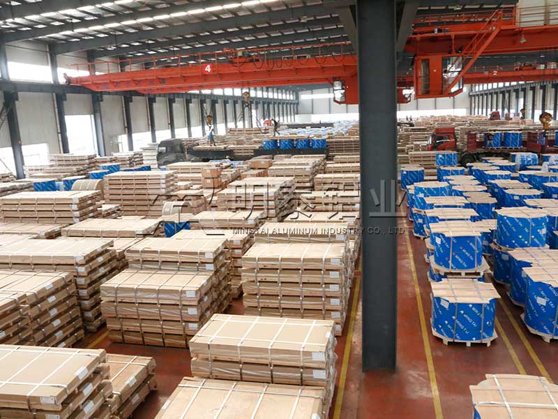 河南鋁合金花紋板廠家-小五條筋花紋鋁板價格多少錢一噸？